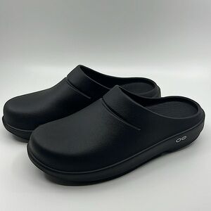 OOFOS Oooclog Clog - Black, M-8/W-10
